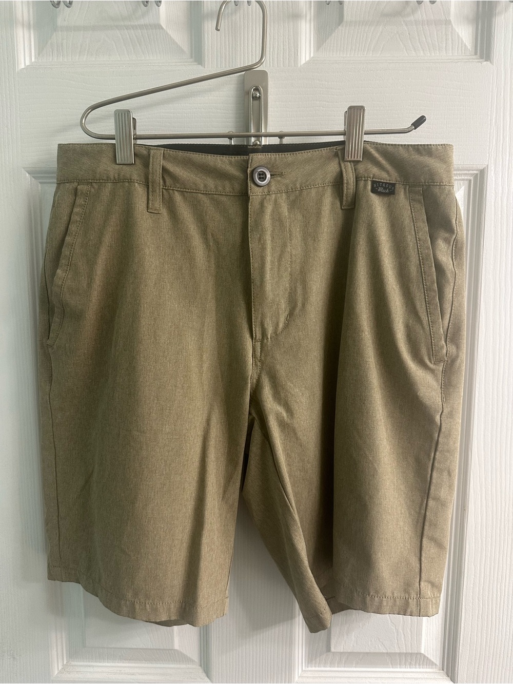Men's khaki Casual Shorts size 30